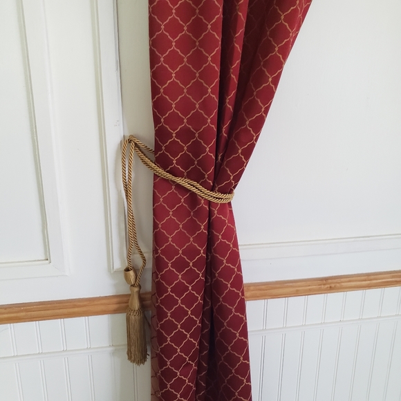 Linens N Things Curtain Panels Tie Backs 74W x 79L Wide Pocket Red Jacquard J… - Picture 3 of 14
